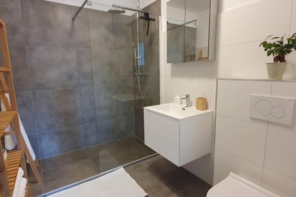 Bird'S Eye View 75 - 8Th Floor 3Br Apt. 100M2 Goetzis Exterior photo